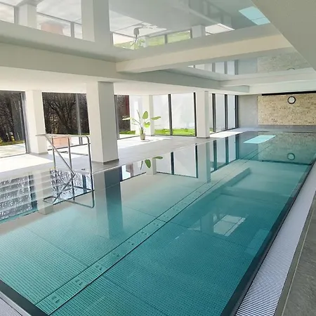 2 Mit Pool Im Haus Daire *